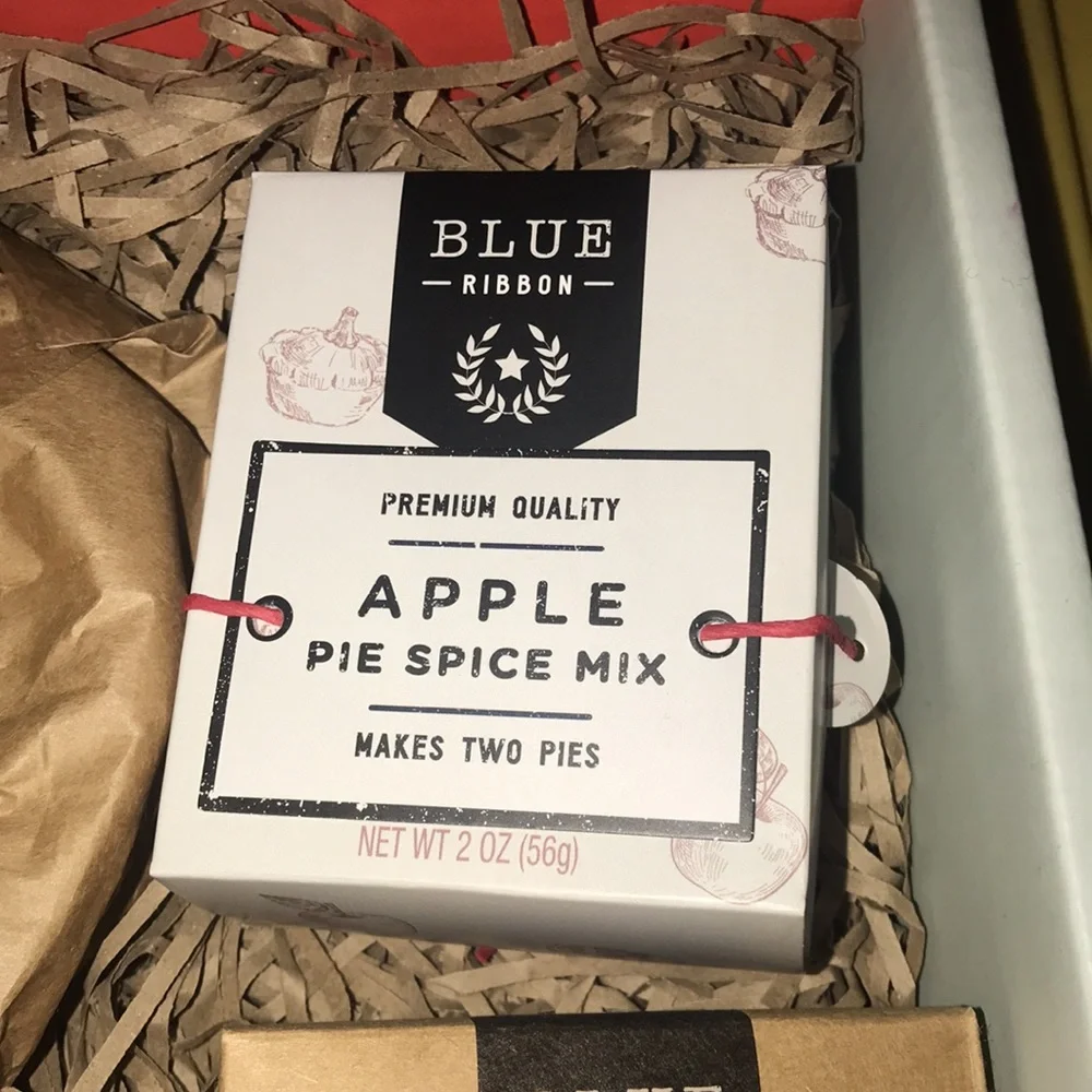 NWT Apple Pie Gift Set by thoughtfully